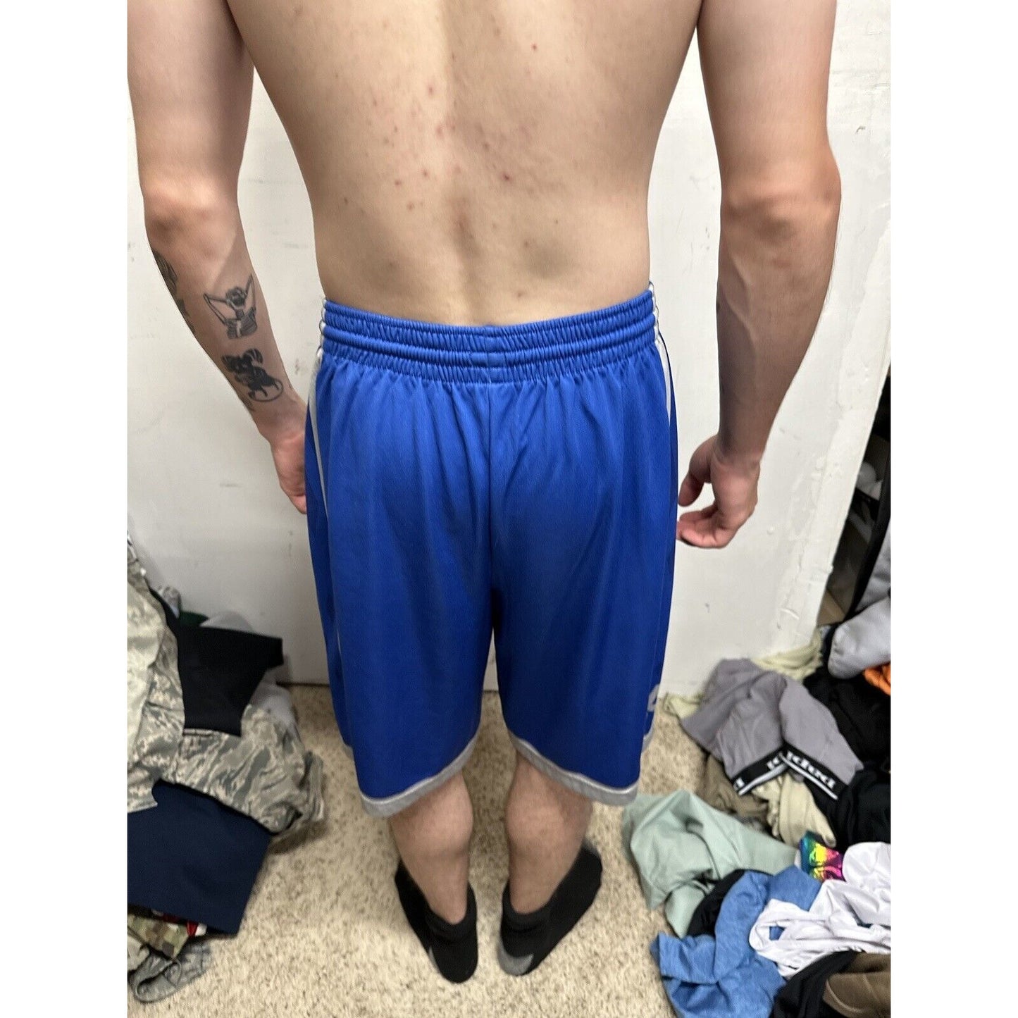 Men’s Blue Nike Medium Shorts Athletic No Pockets