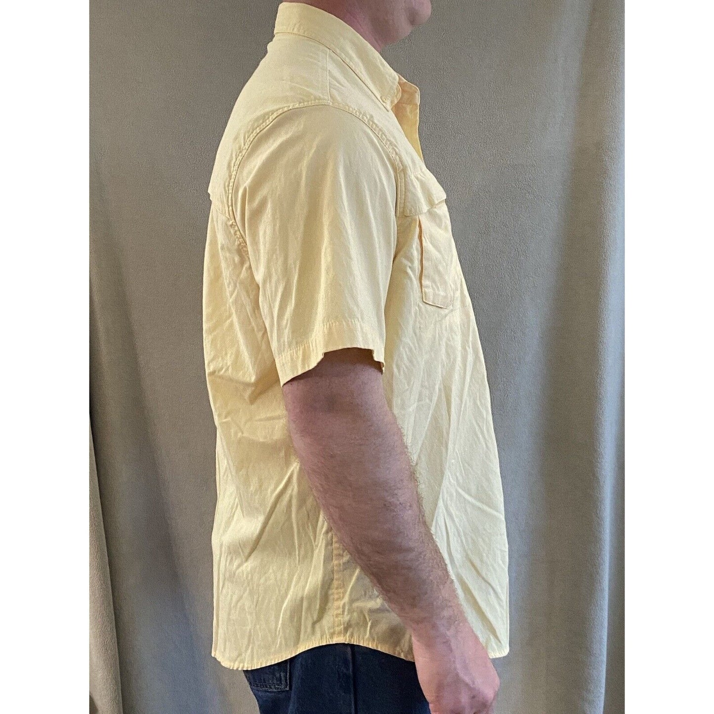 Coleman The Outdoor Co. Mens XL Yellow Polyester-blend Button-down Short sleeves