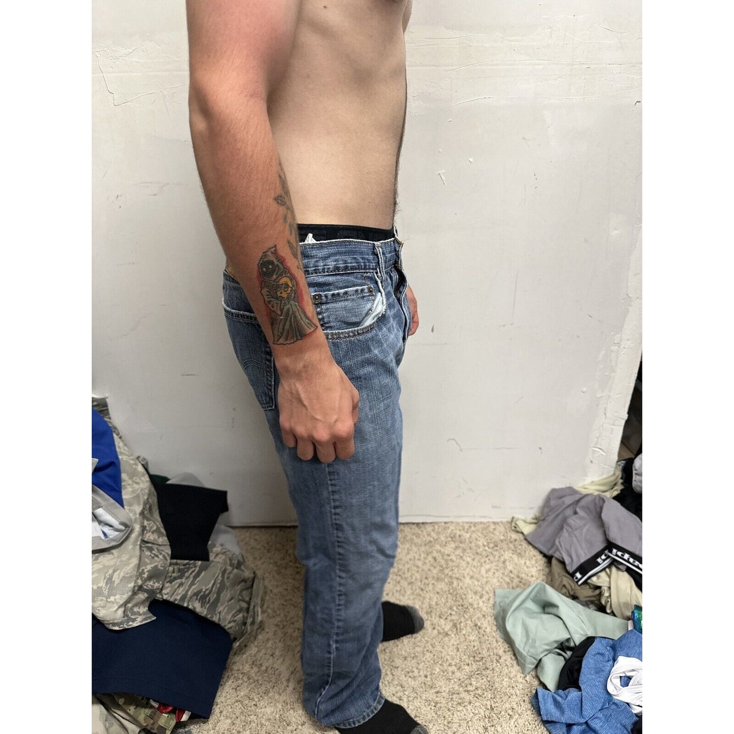 Men’s Levi’s 559 Blue Jeans 33 X 32