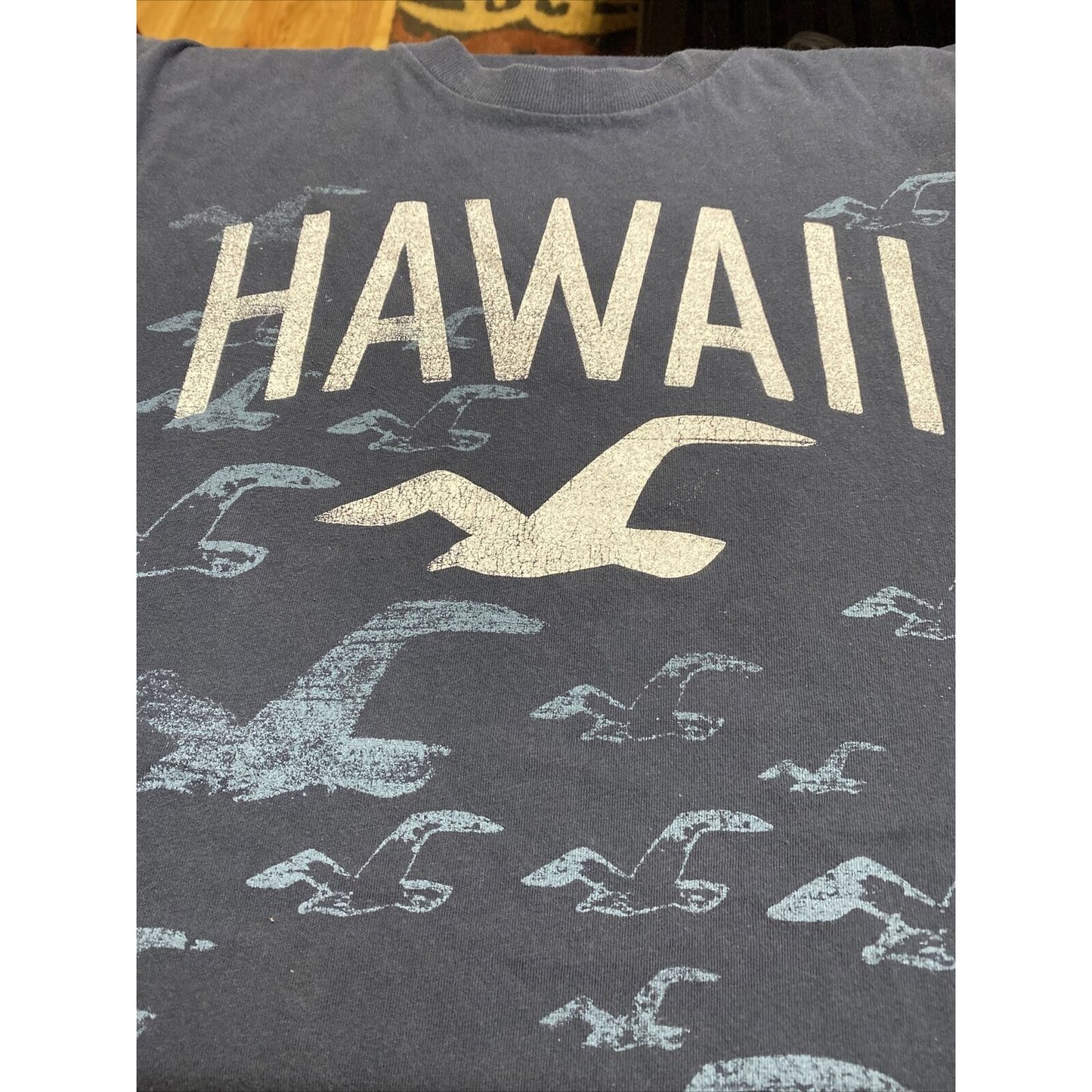 Hollister California Men’s XL Midnight Blue Hawaii Flying Birds Cotton Shirt
