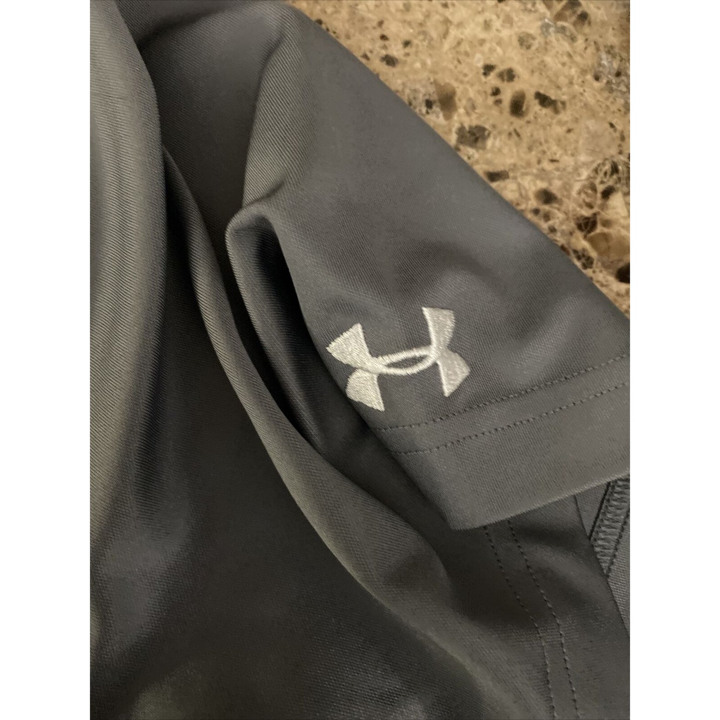 Under Armour HeatGear Men’s Medium Gray Loose Fit Polyester Golf Polo Shirt
