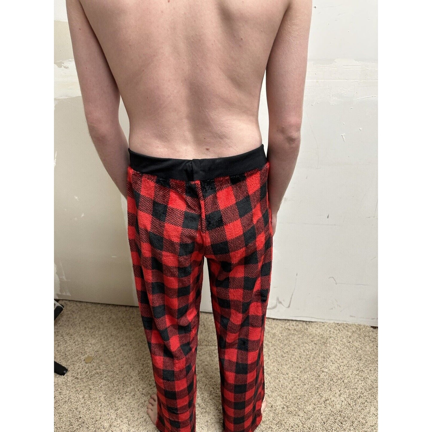 men’s holiday fam jams very soft black and red poly XL pajamas lounge pants