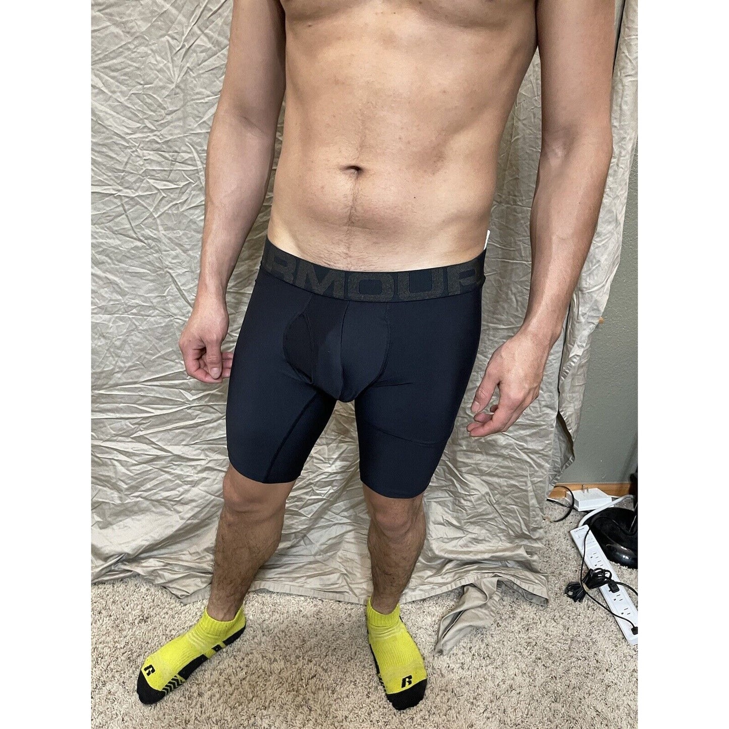 men's black under armour small compression boxer shorts