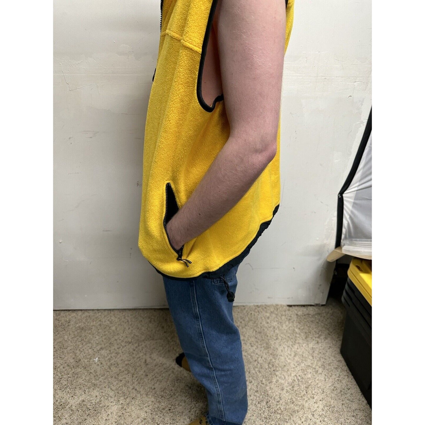 men’s XL prospirit yellow zip up sleeveless vest