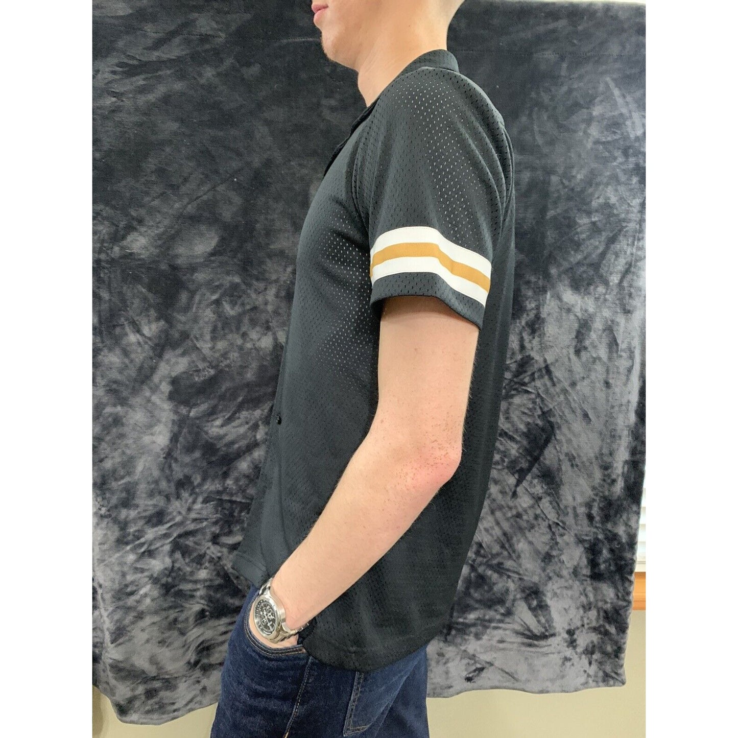 Forever 21 Men’s Small Mesh Black Button Up Short Sleeve Shirt