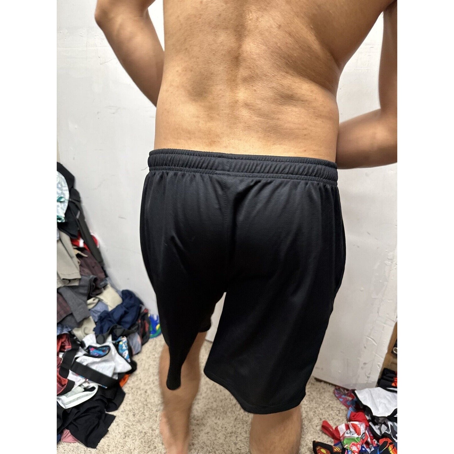 Men’s Black Starter Large Athletic Shorts