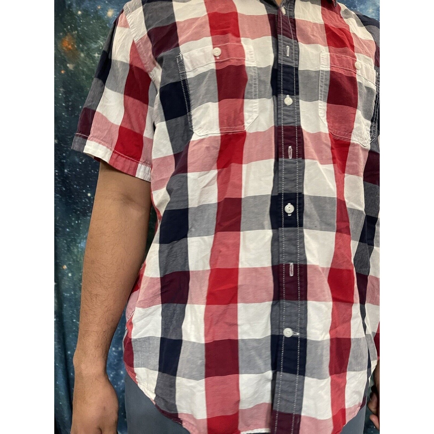 Old Navy XL Regular Fit Coupe Standard plaid red white blue button up shirt