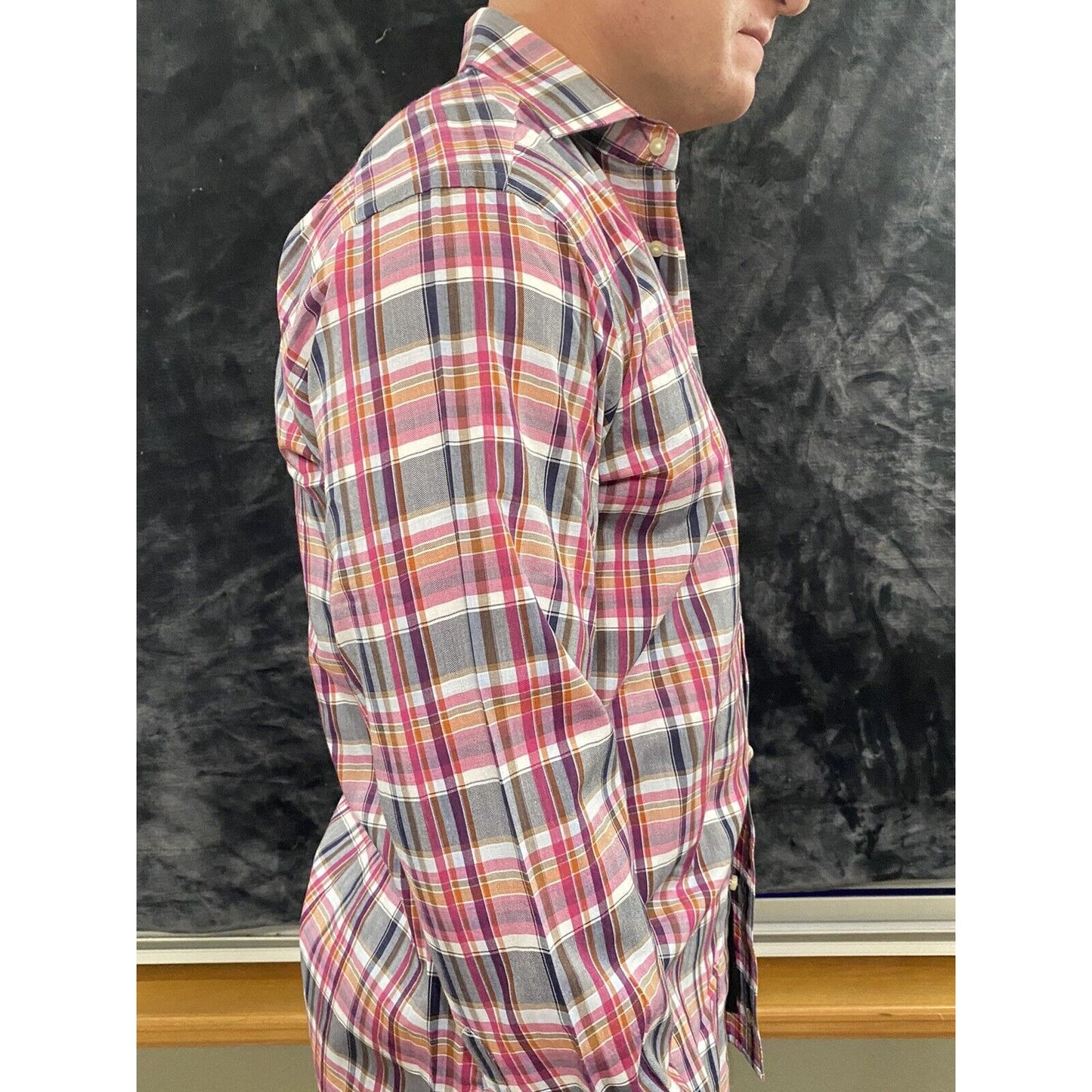 Thomas Dean Men’s Medium Pink Hue Plaid Button-down Casual Long Sleeves