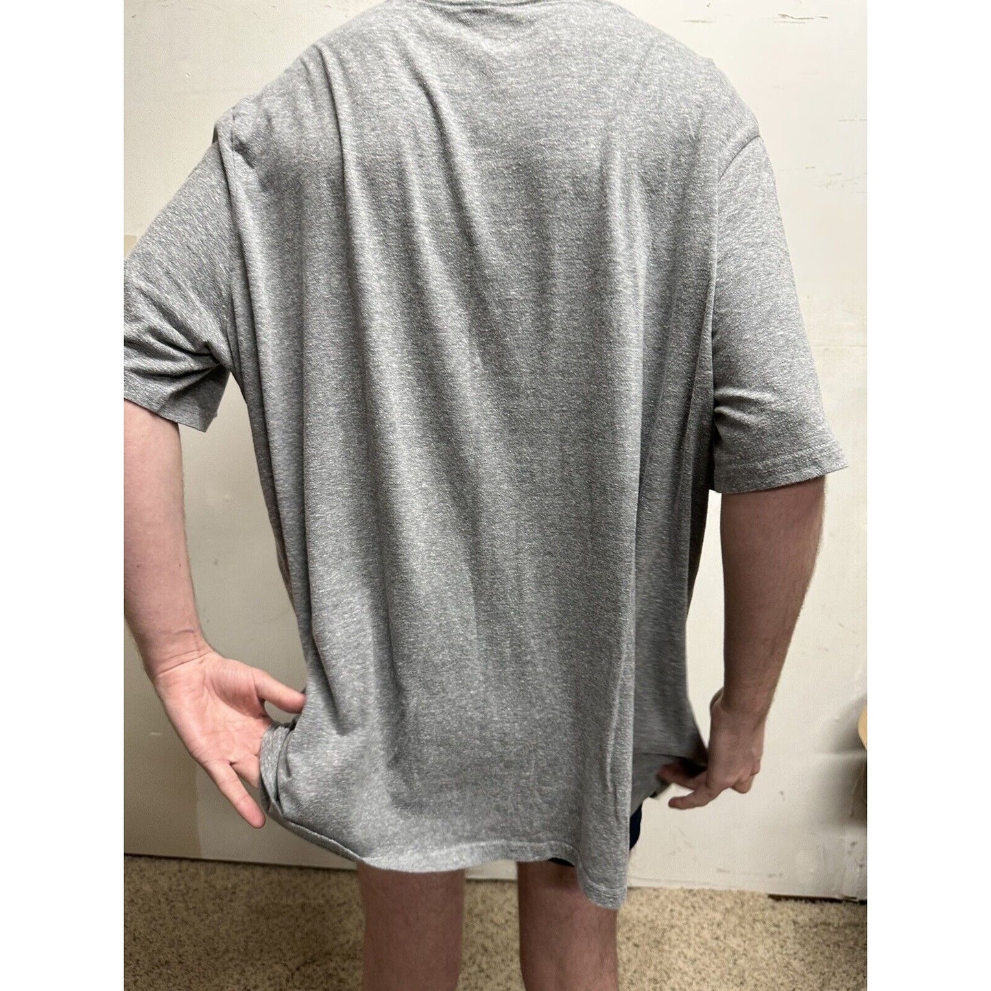 men’s 3XL disney gray short sleeve tshirt mickey mouse