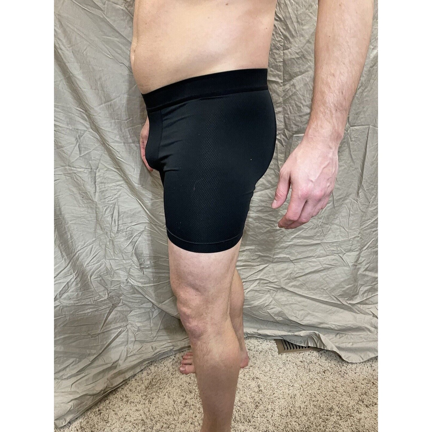 men's black athletic works large compression shorts
