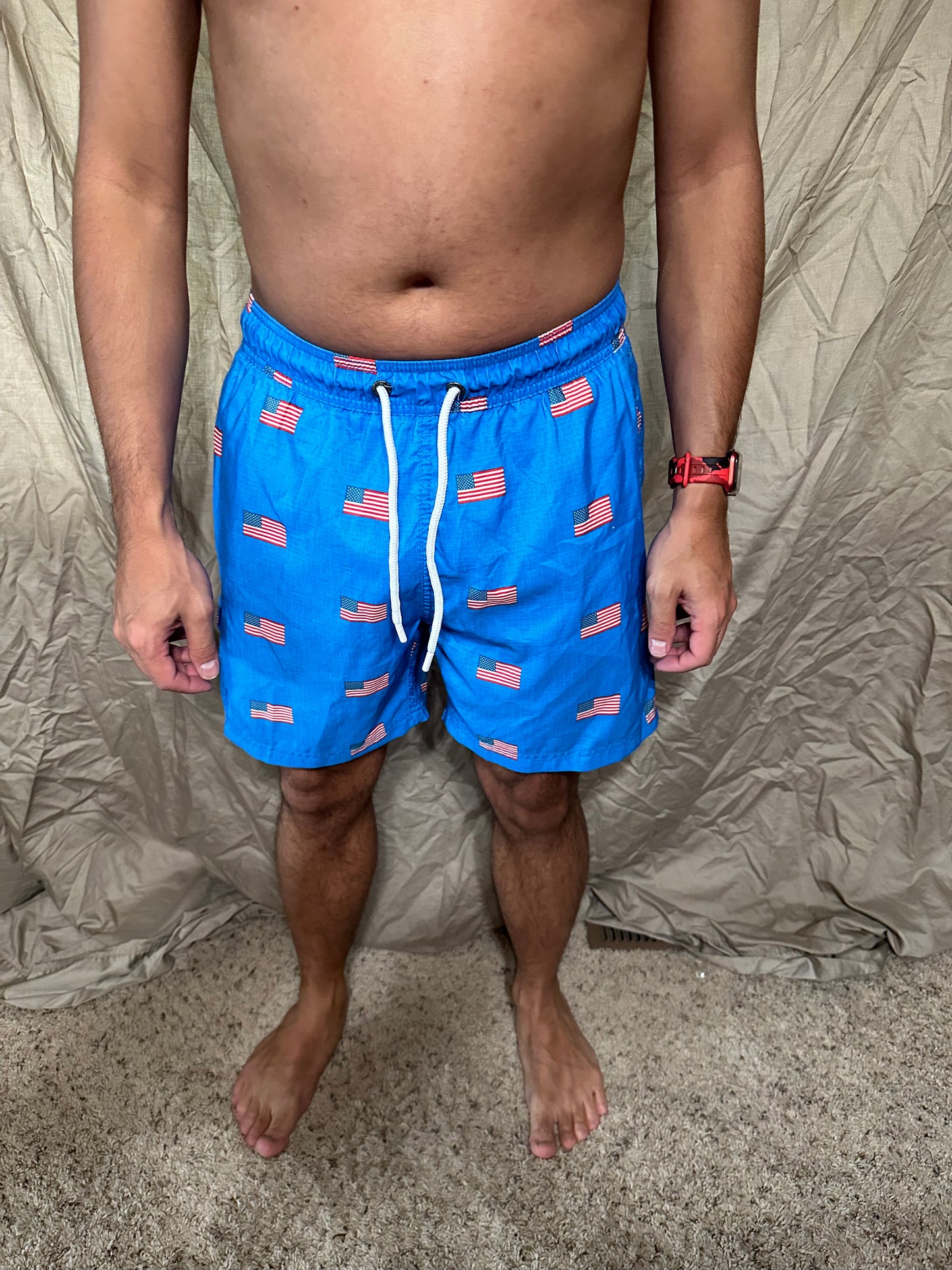 Men’s blue American flag patriotic size medium bathing suit with lining and pockets us apparel