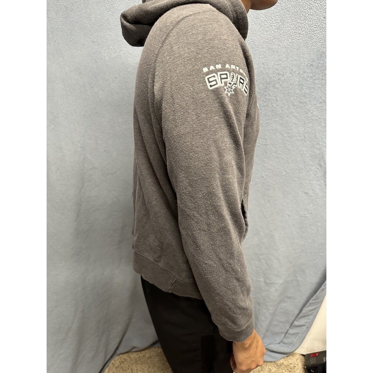 Men’s Large Gray NBA Store Pullover Hoodie San Antonio Spurs Garcia #5