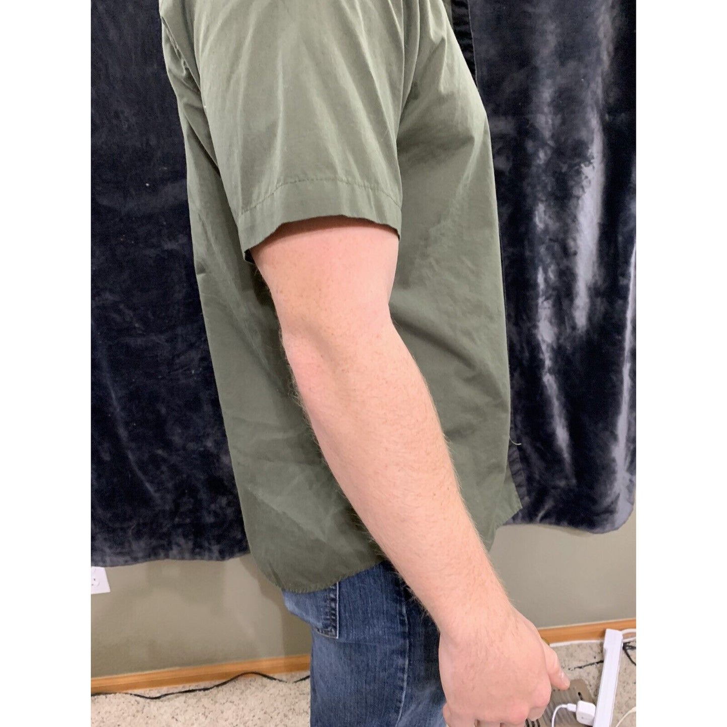 Galaxy by Harvic Men’s Slim Fit Short Sleeve Dress Shirts Olive - Size Large