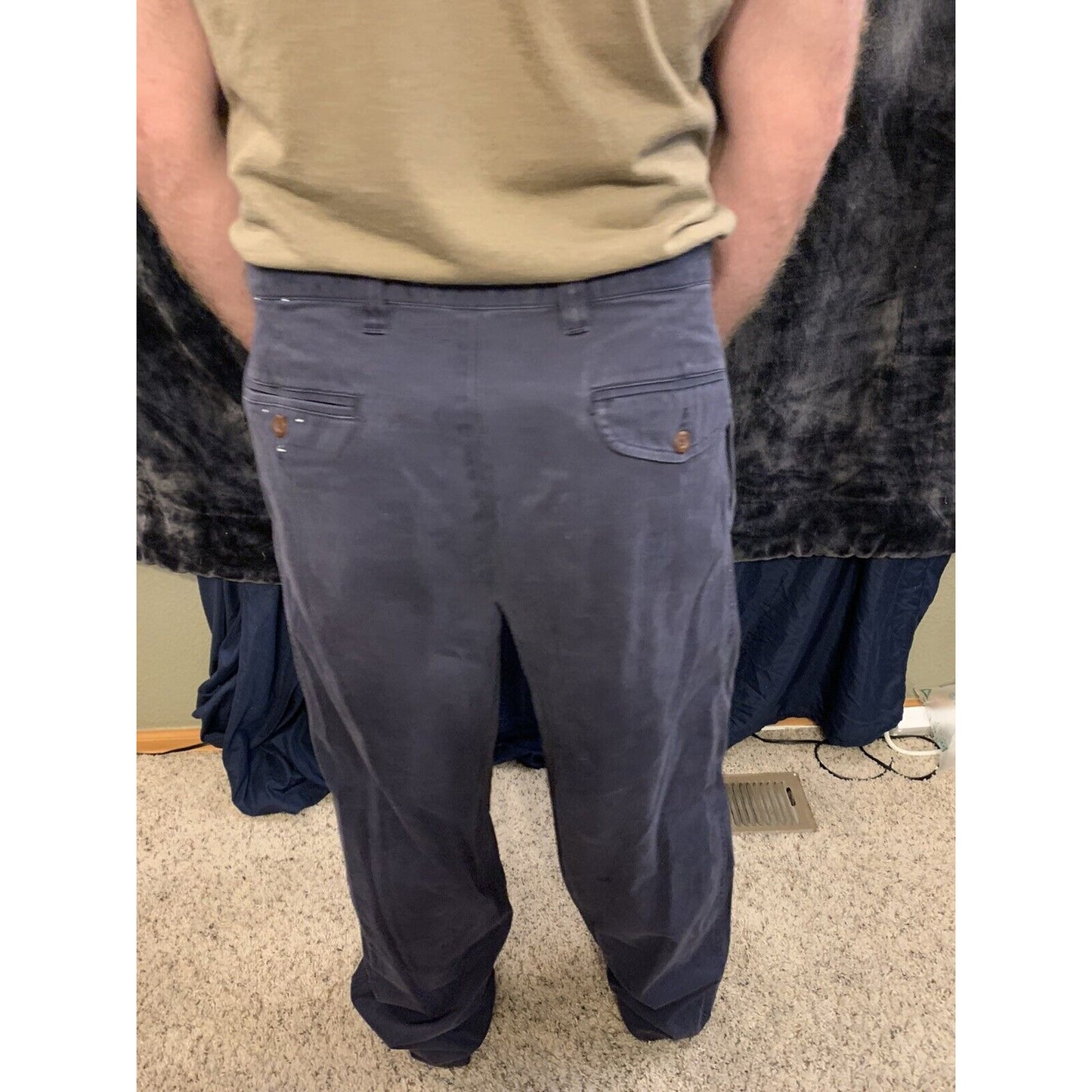 High Sierra Navy Blue mens Casual pants Size 36/34