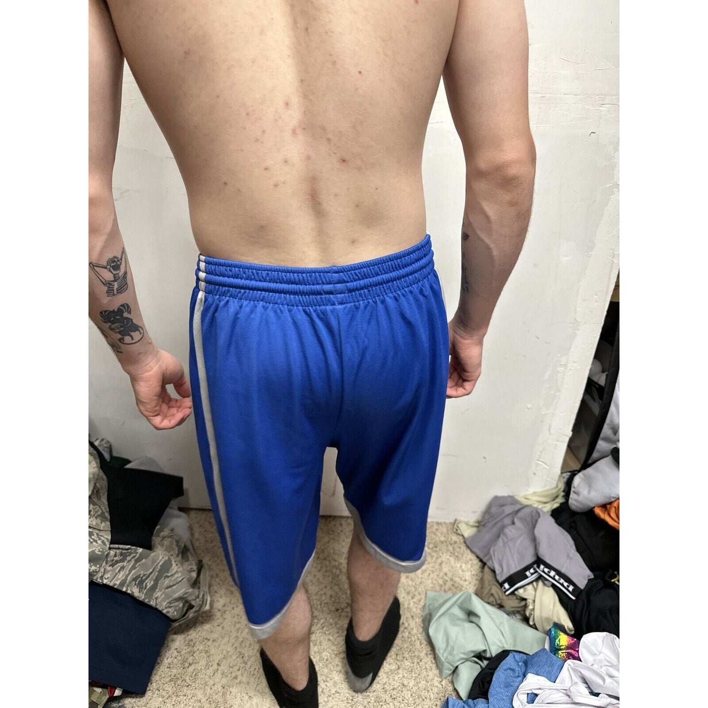 Men’s Blue Nike Medium Shorts Athletic No Pockets