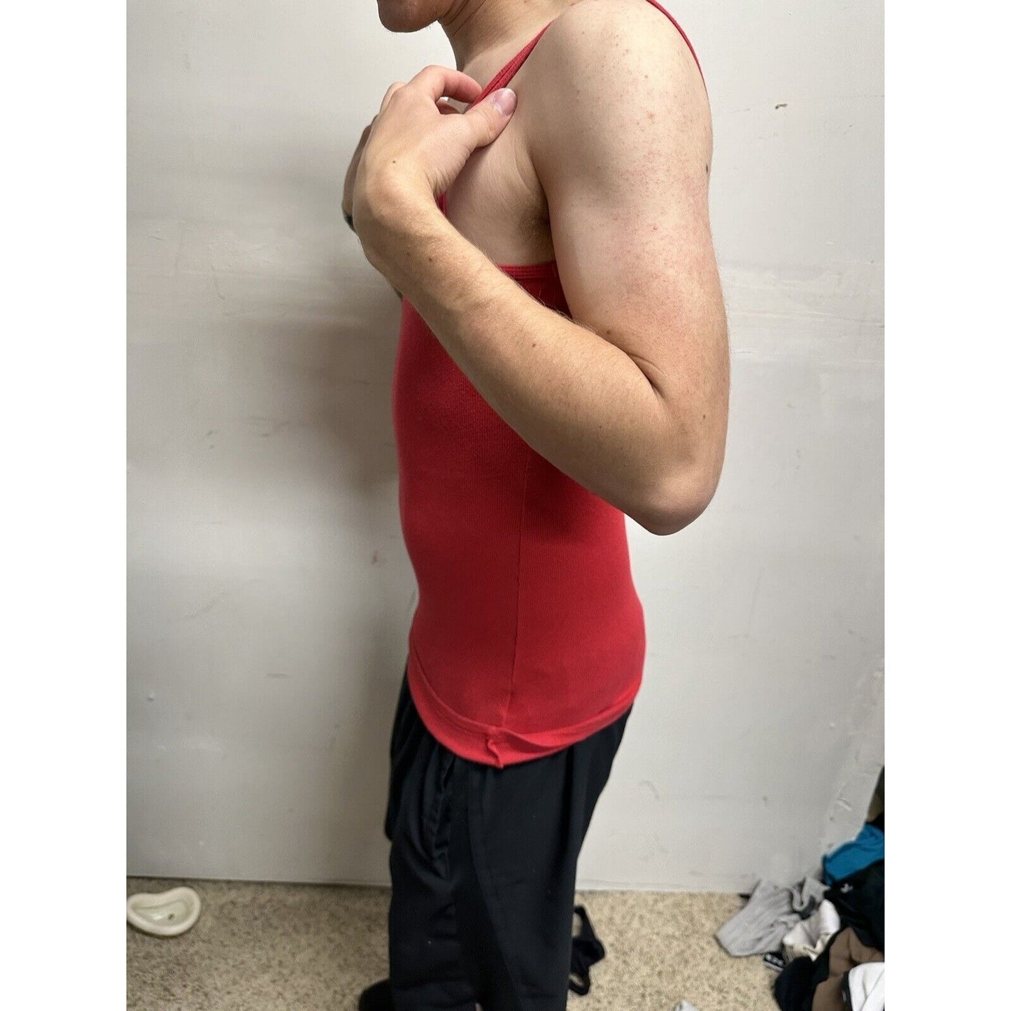 Men’s Large Red Mossimo Muscle Shirt Tank Top