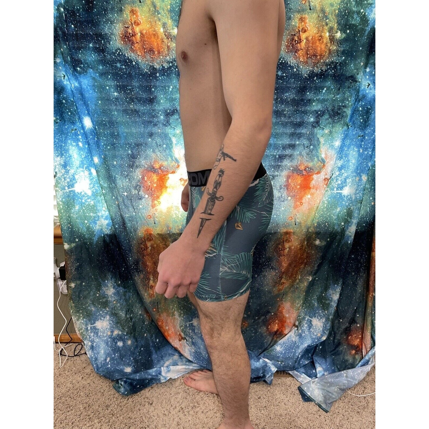Men's volcom small tropical leaves compression shorts