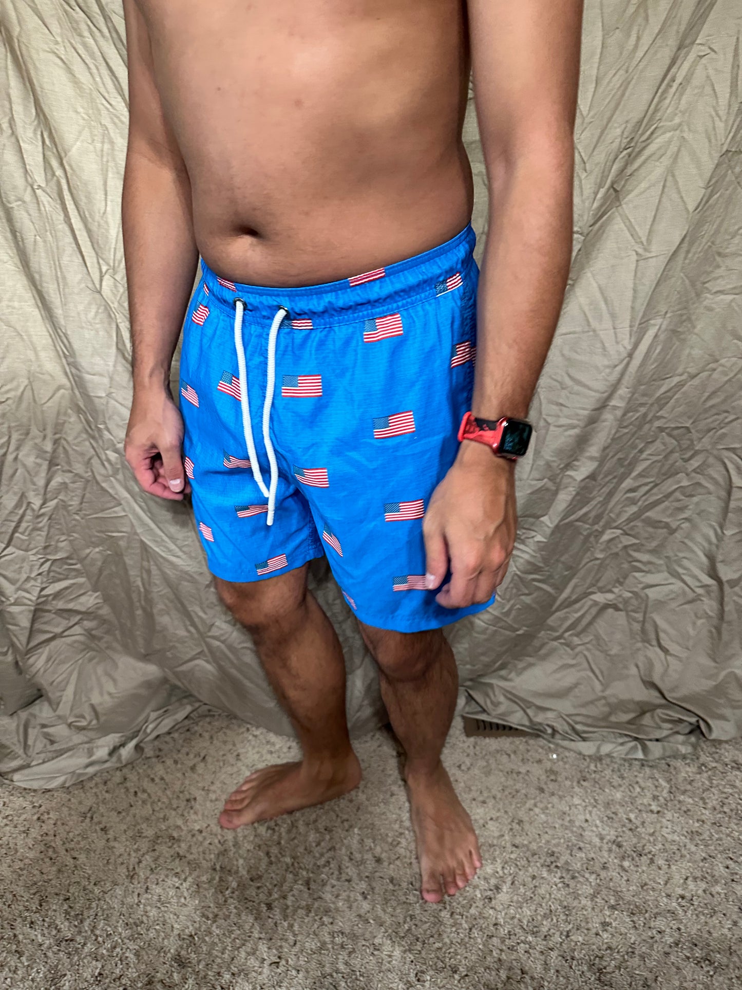 Men’s blue American flag patriotic size medium bathing suit with lining and pockets us apparel