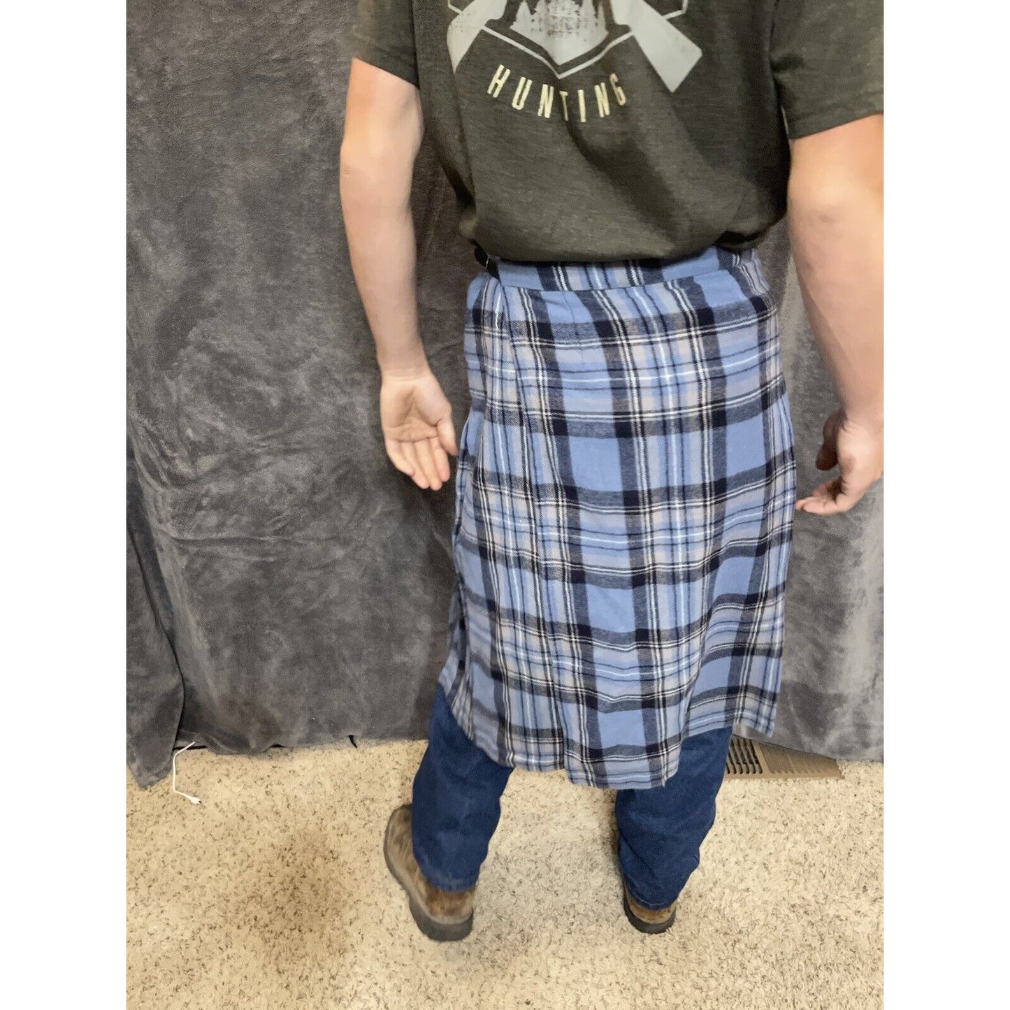 women's pure new wool size 14 skirt/kilt Tartan blue plaid