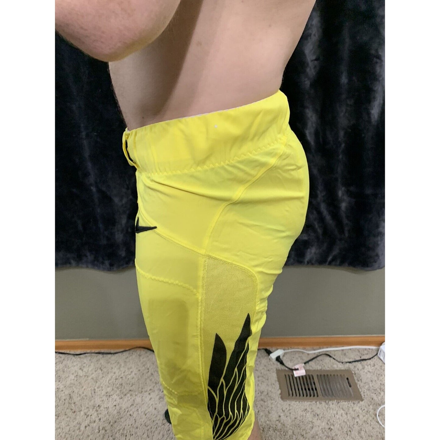 Nike Team Issue Oregon Ducks Football Pants Yellow Size 38