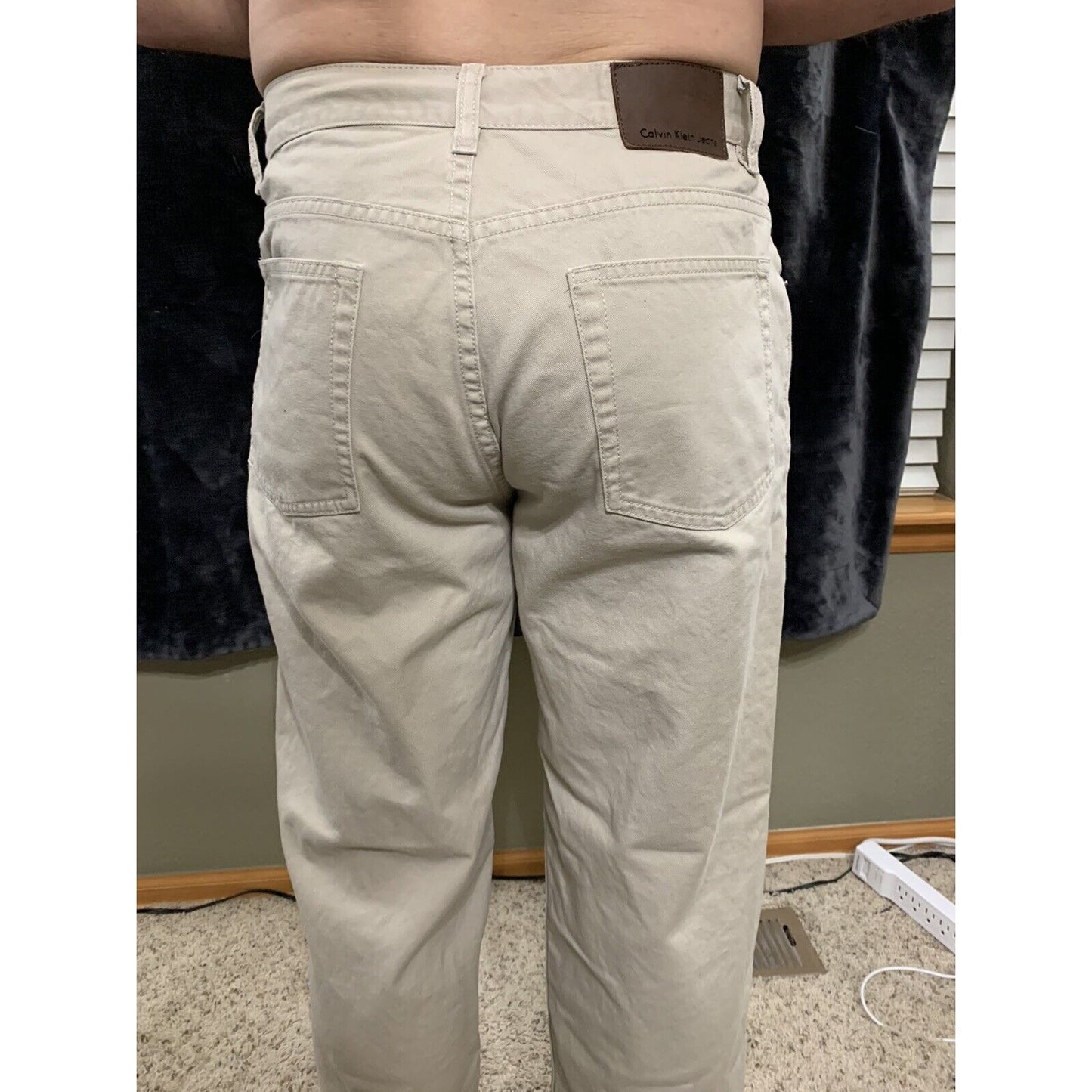 Men's CALVIN KLEIN Straight Jeans tan khaki SIZE 34 x 30 inseam Denim