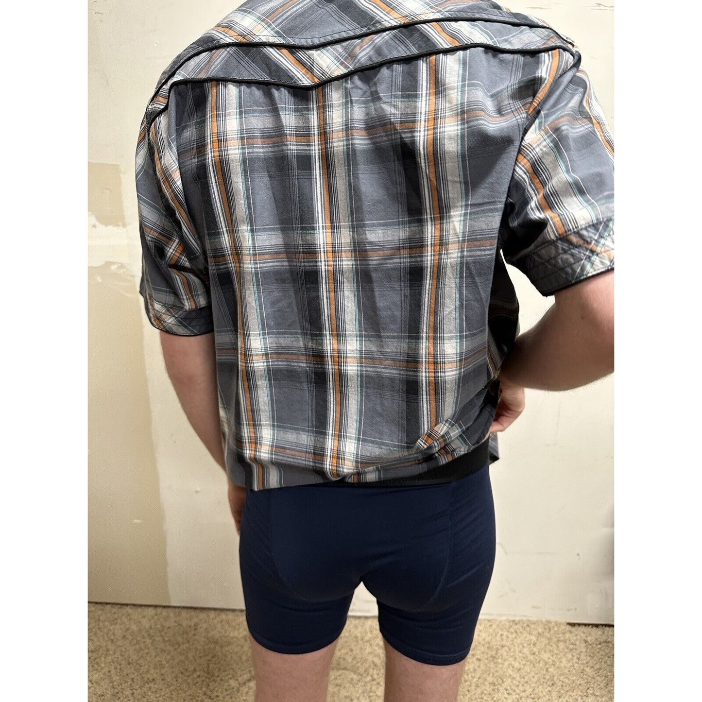 men’s button up helix large gray plaid shirt