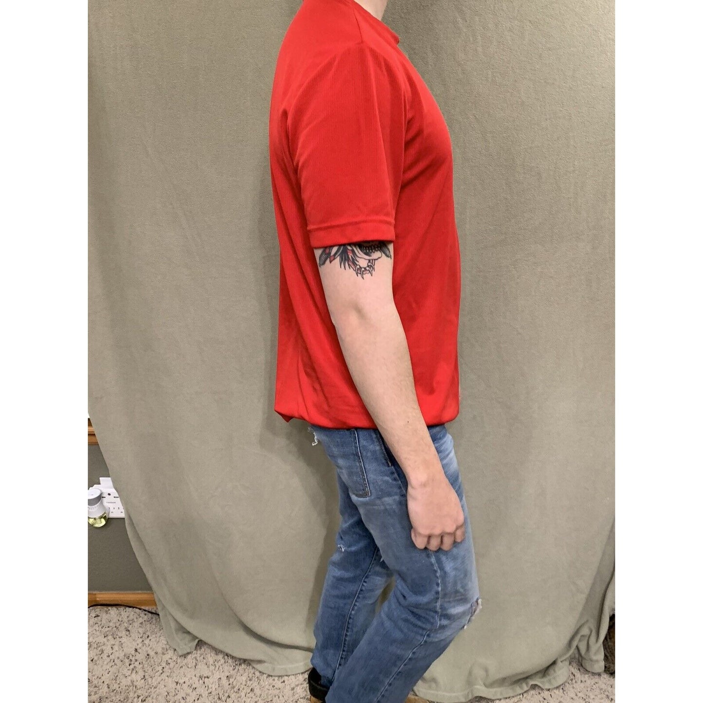 Athletic Works Mens Medium Regular Fit Quick Dry Tee Shirt Red