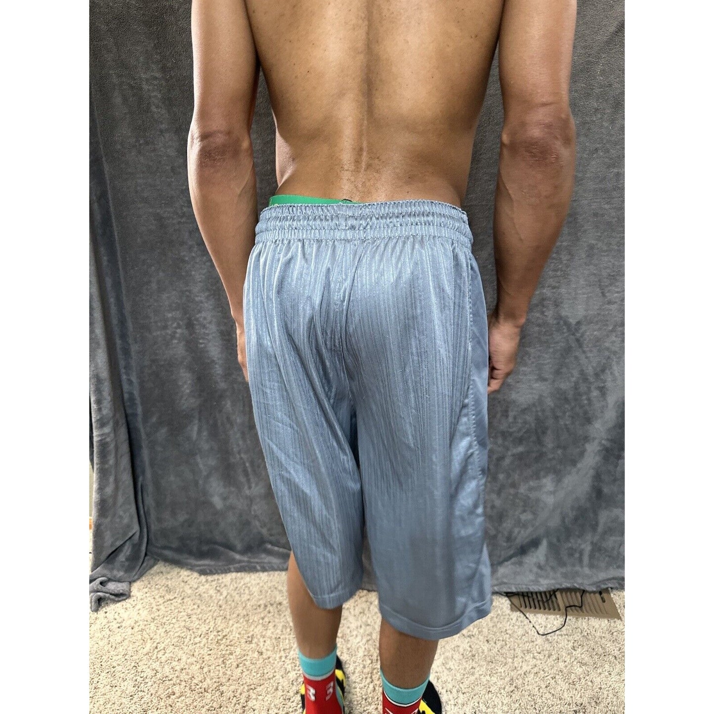 Men’s Nike XL Shorts With Pockets Gray