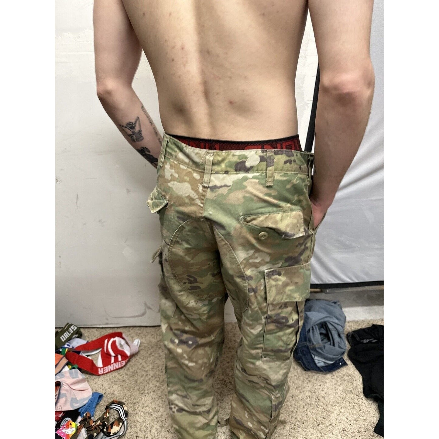 Men’s Ocp Army Air Force Medium Short Trouser Pants worn fabric/hole on knee