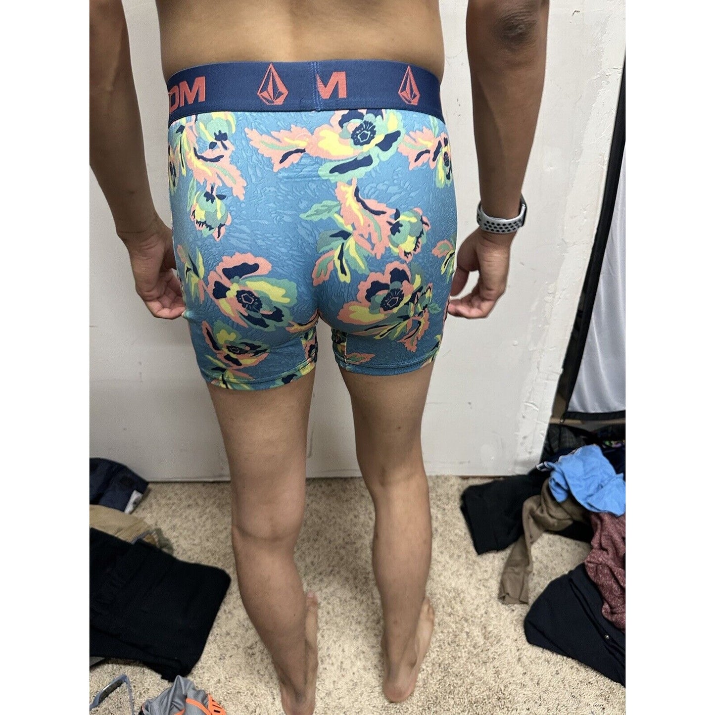 Men’s Small Volcom Floral Boxer Briefs 10% Spandex