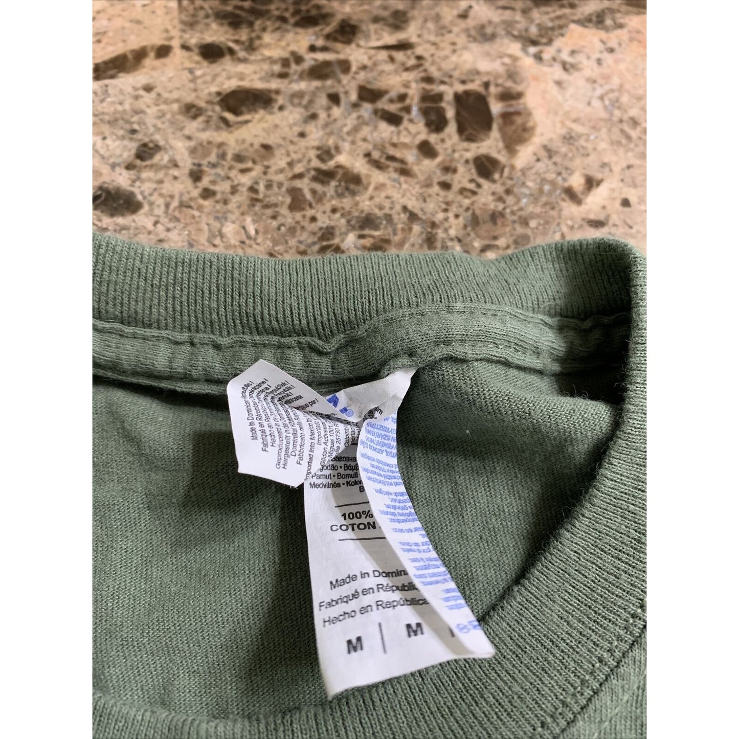 Gildan Men’s Medium Olive Green Rattlesnake T-shirt