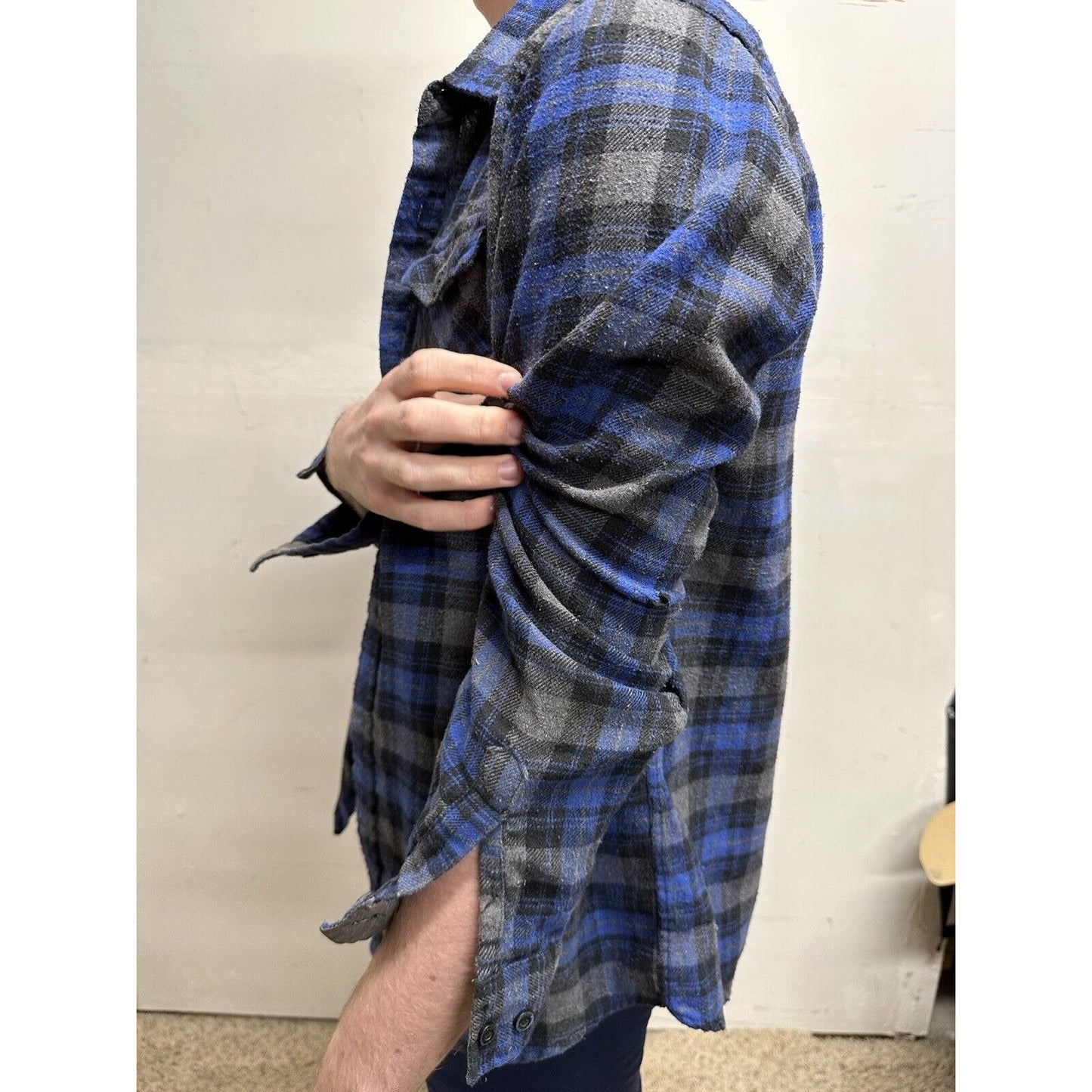 men’s blue gear medium blue plaid flannel shirt long sleeve button up