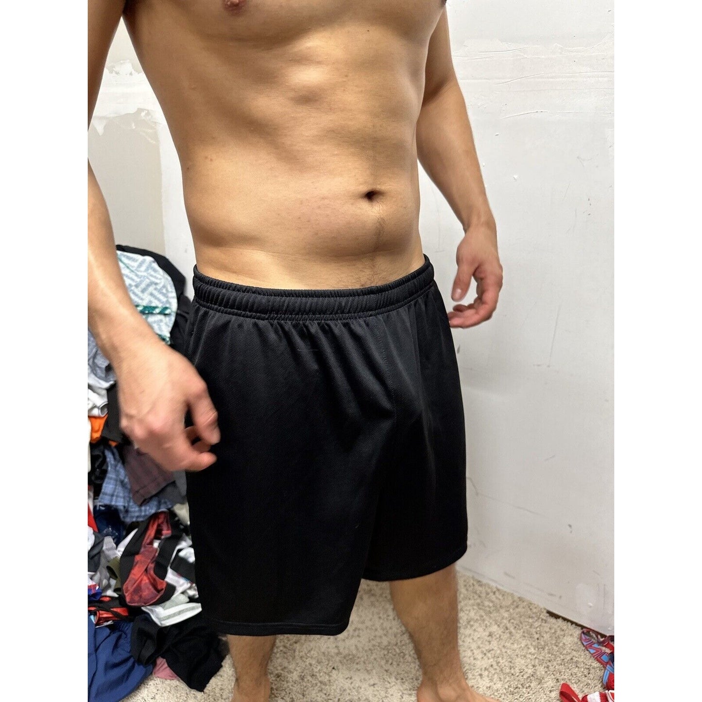 Men’s Black Starter Large Athletic Shorts