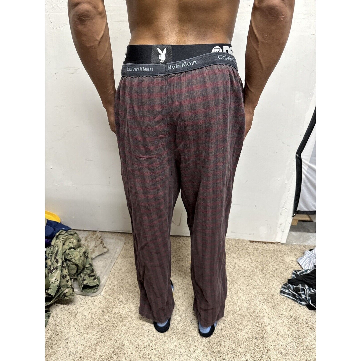 Men’s Calvin Klein Plaid Lounge Pants Medium Pajamas Red And Gray
