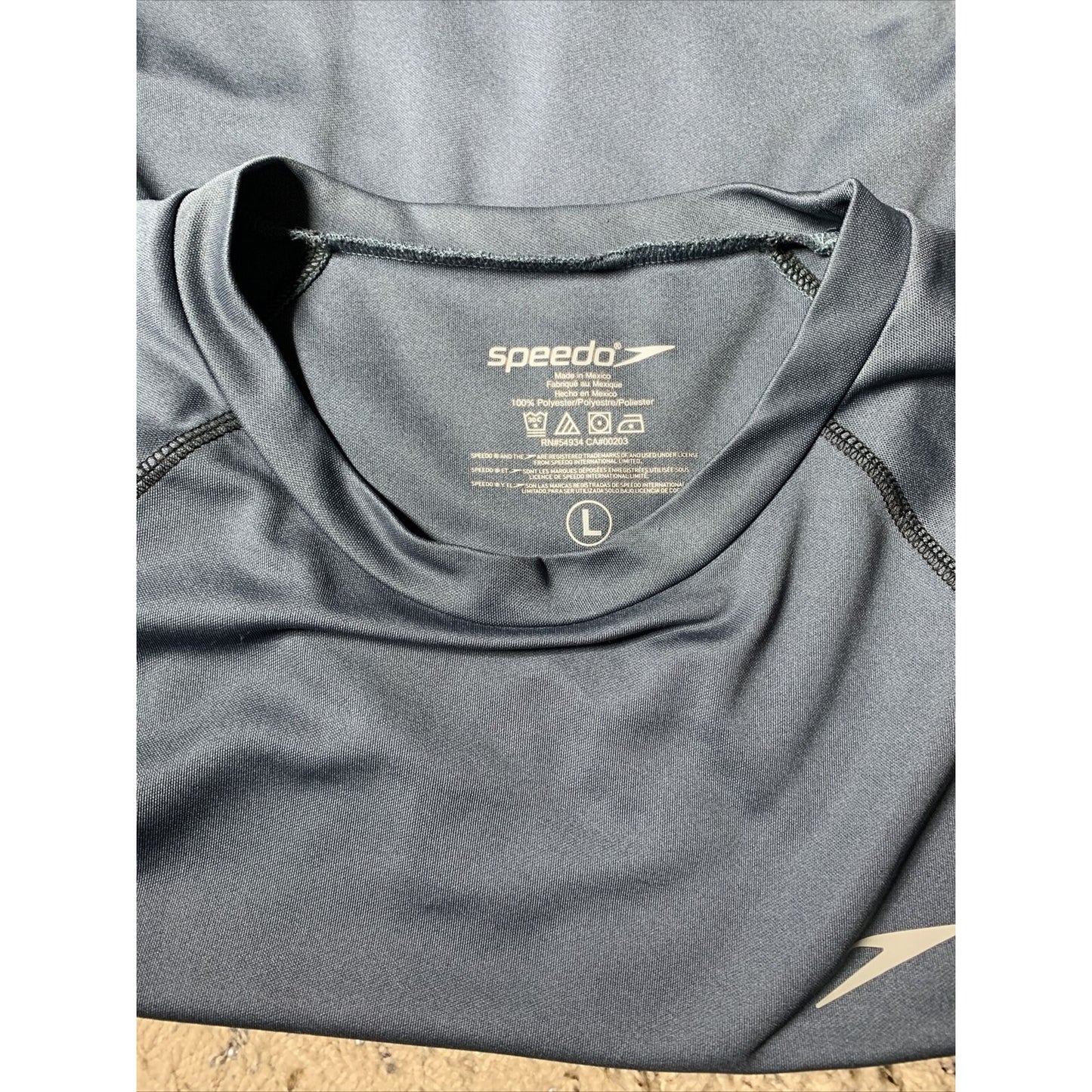 Men’s Speedo UV Block The Burn Swim Shirt Gray Size Large