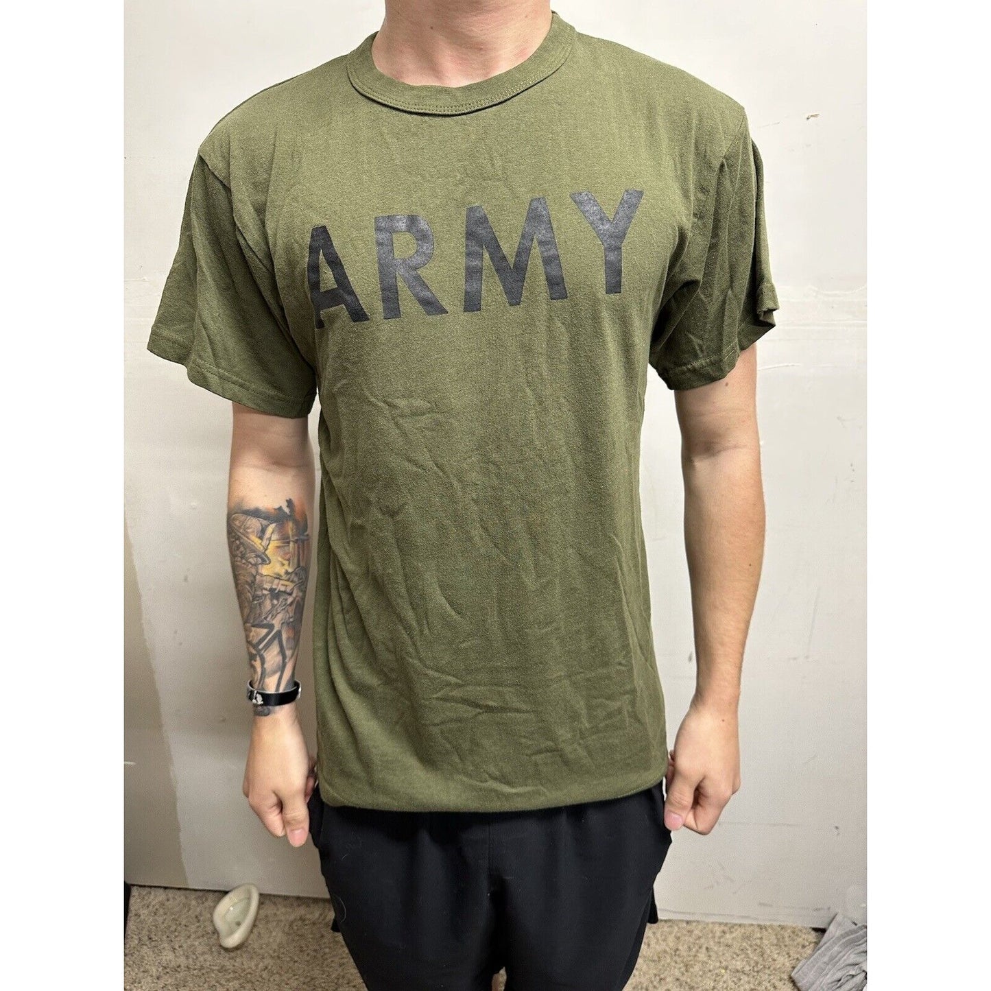 Men’s Army Green Rothco Medium Athletic Tshirt
