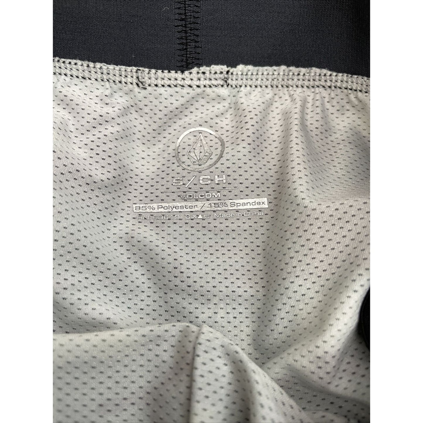 Men's Volcom Size XL Camo Military Compression Shorts New And Unworn