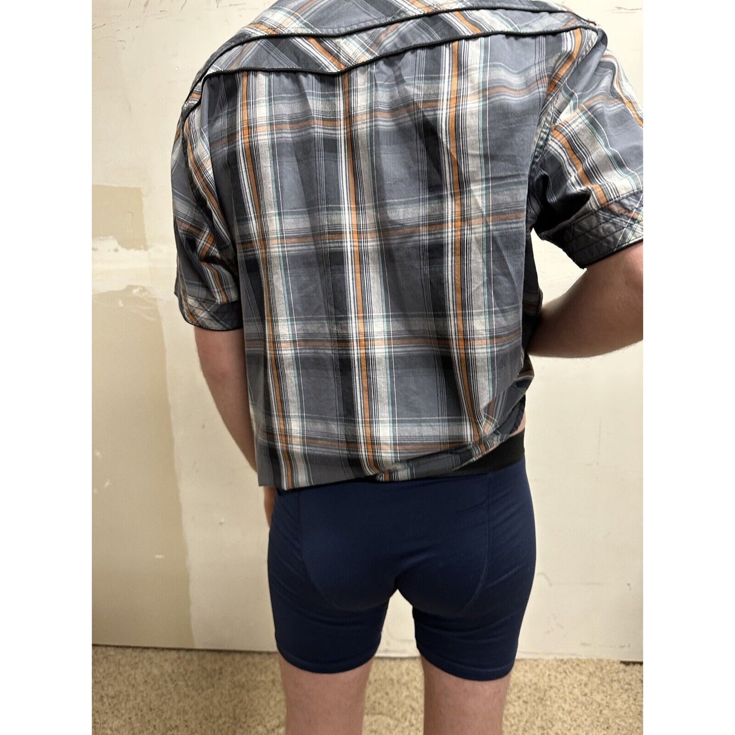 men’s button up helix large gray plaid shirt