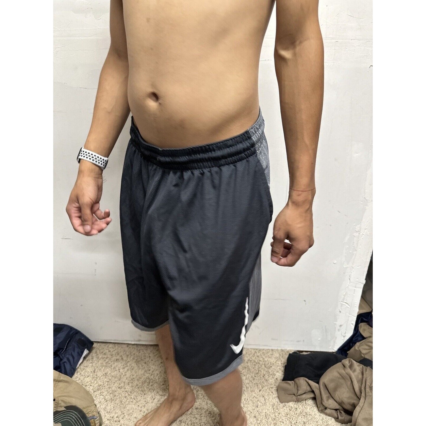 Men’s Black And Gray Nike XL Athletic Shorts With Pockets