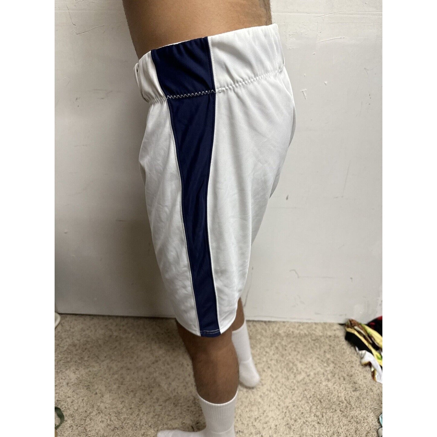 Men’s White Under Armour XL Football Pants