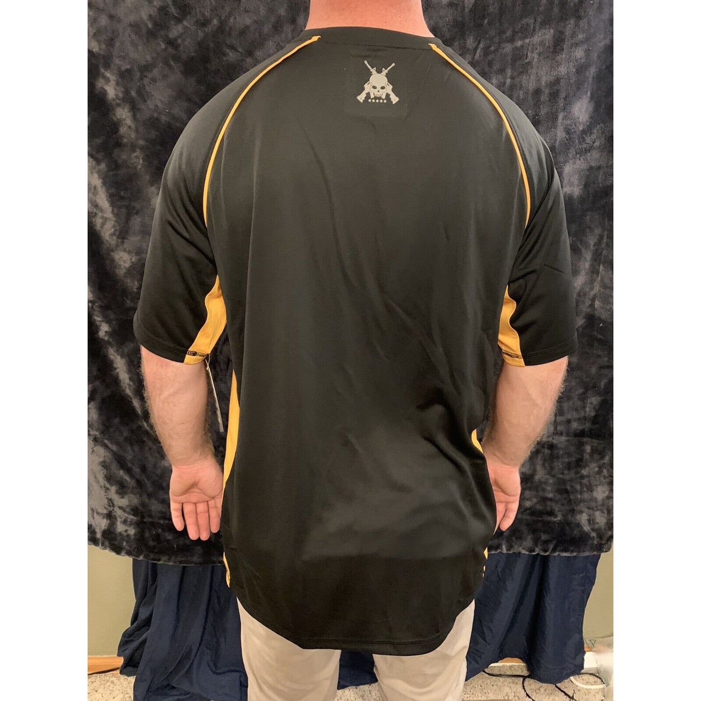 Men’s Soffe XT46 Black. With Orange Large Tee 100% Polyester Zippered Pocket