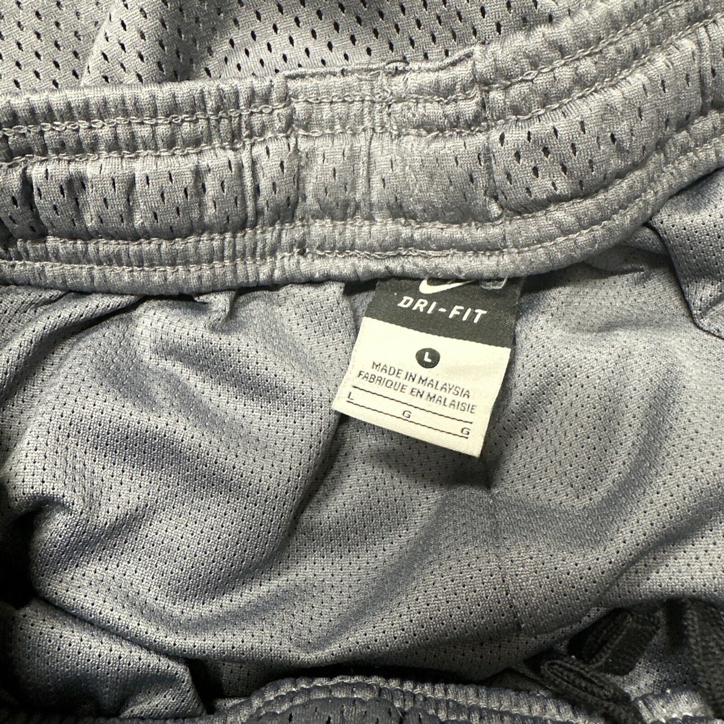 Men’s Gray Nike Dri Fit Large Athletic Shorts