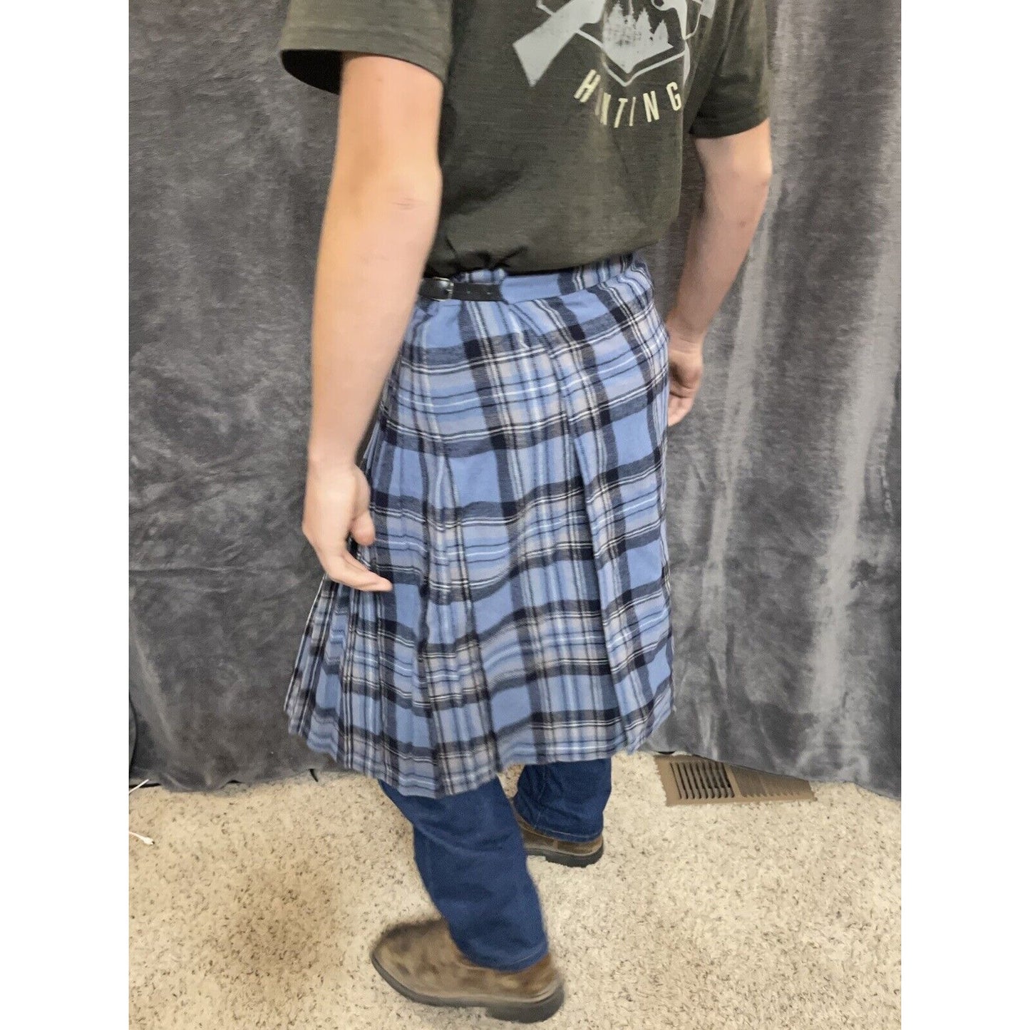 women's pure new wool size 14 skirt/kilt Tartan blue plaid