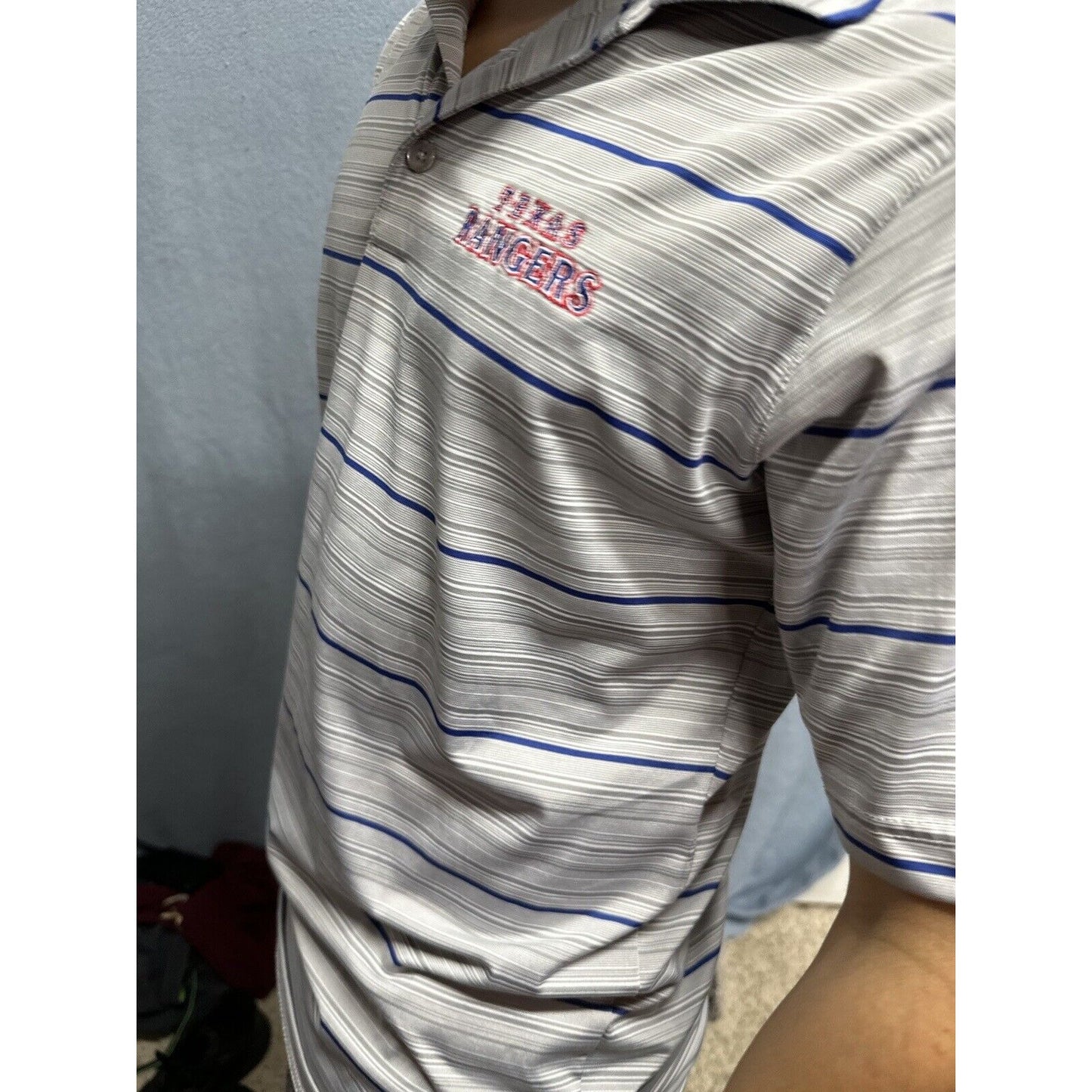 Men’s Gray Striped Antigua Medium Texas Rangers Short Sleeve Polo Shirt