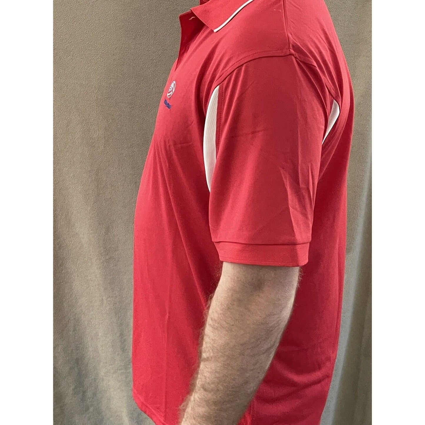 Mizuna USA Volleyball Men’s Large Red Shirt Lightweight Performance