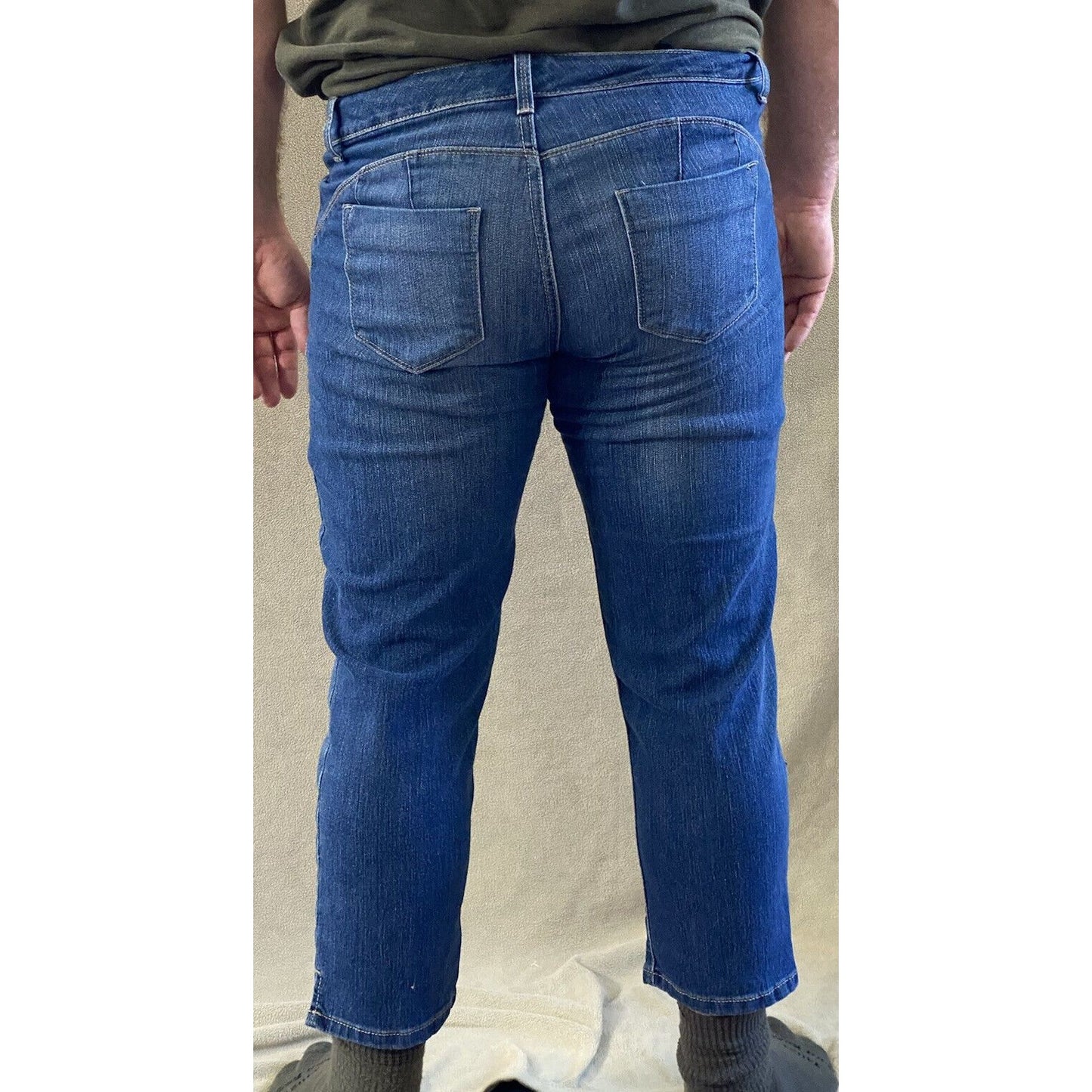 Nine West Women’s Size 12/30 Average Cotton Stretch Denim Capri Jeans