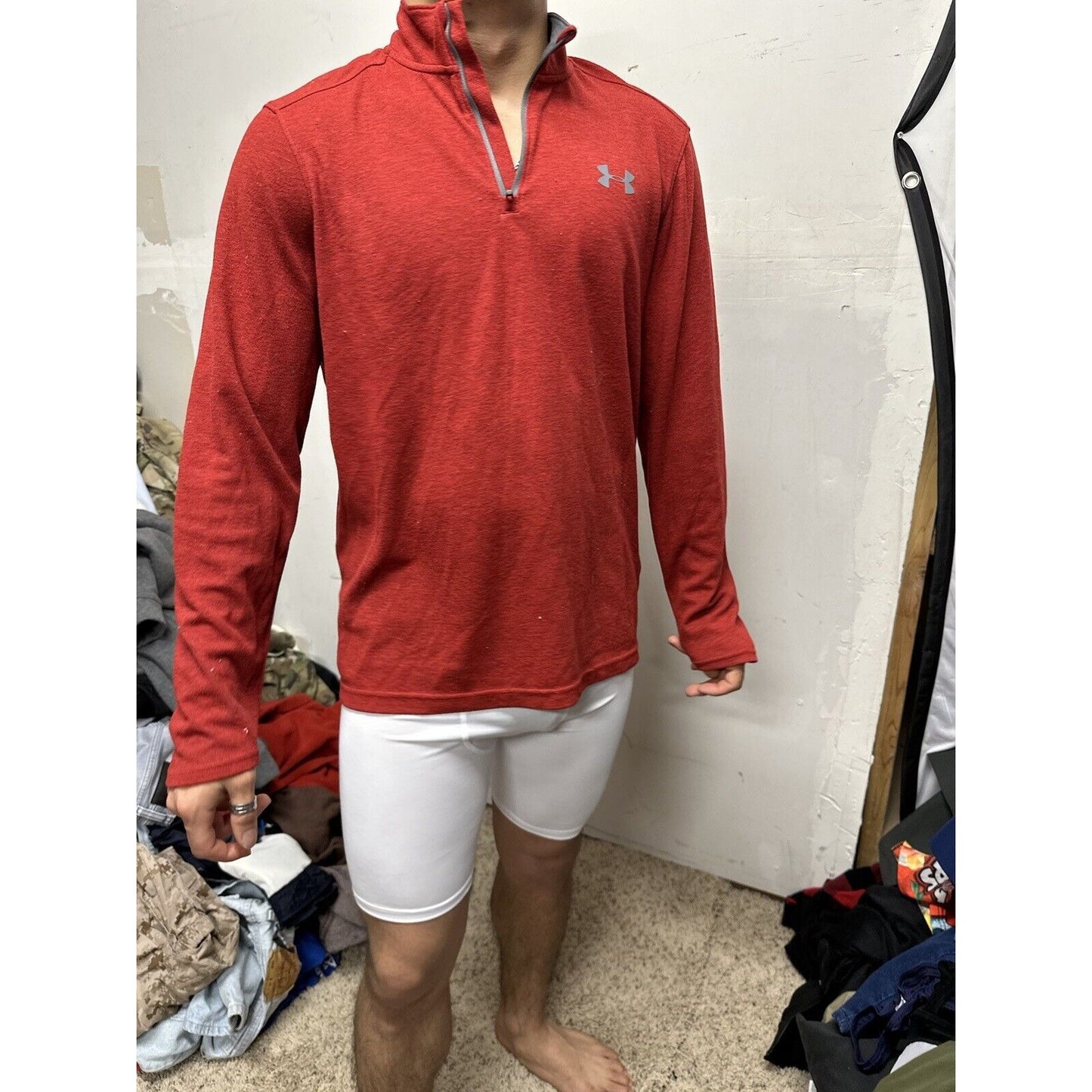Men’s Red Loose Medium Under Armour 1/4 Zip Pull Over