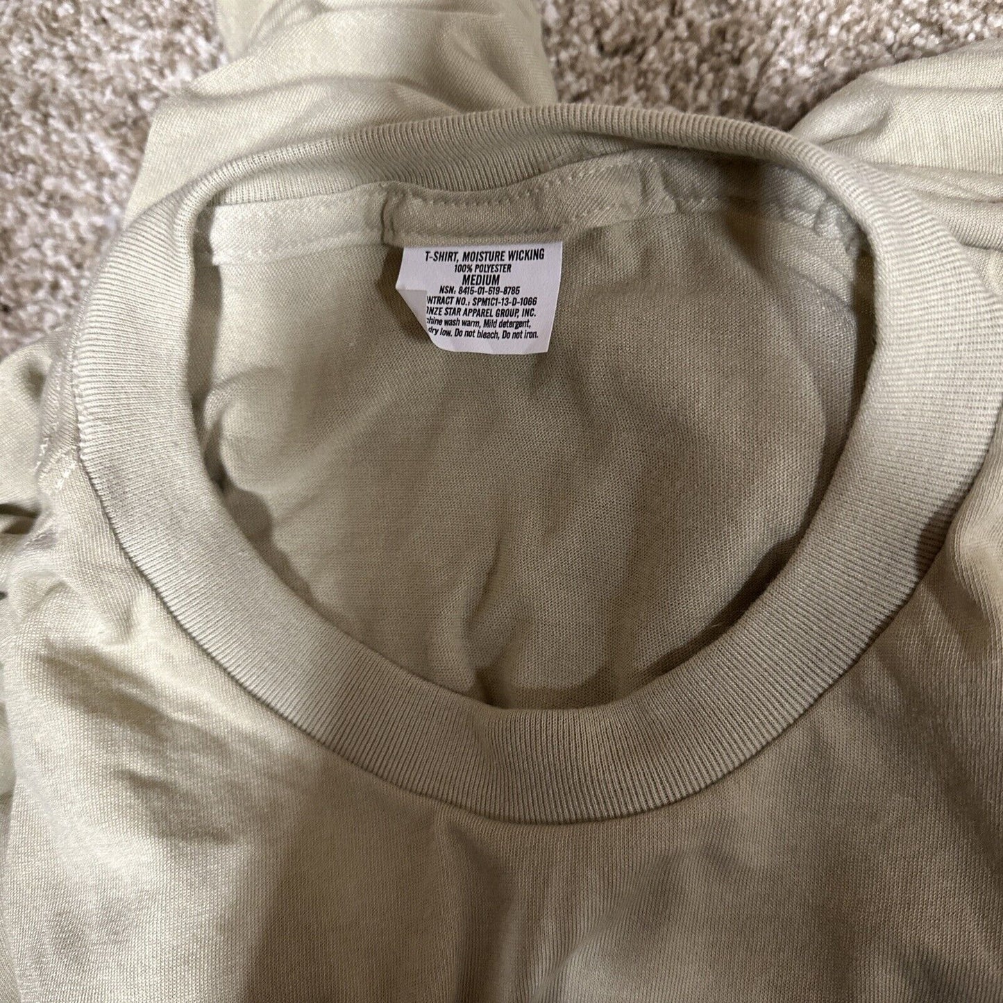 Men’s Desert Sand T-shirt Medium Moisture Wicking Poly Military Shirt