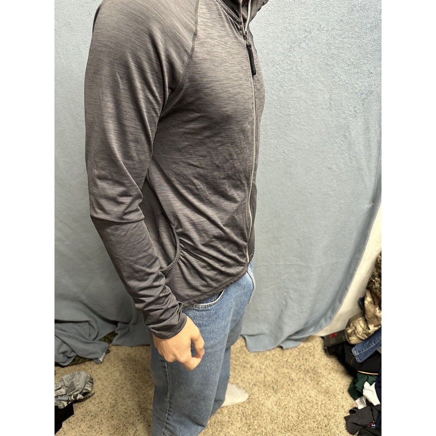 Men’s Gray All In Motion Medium Full Zip Sweater