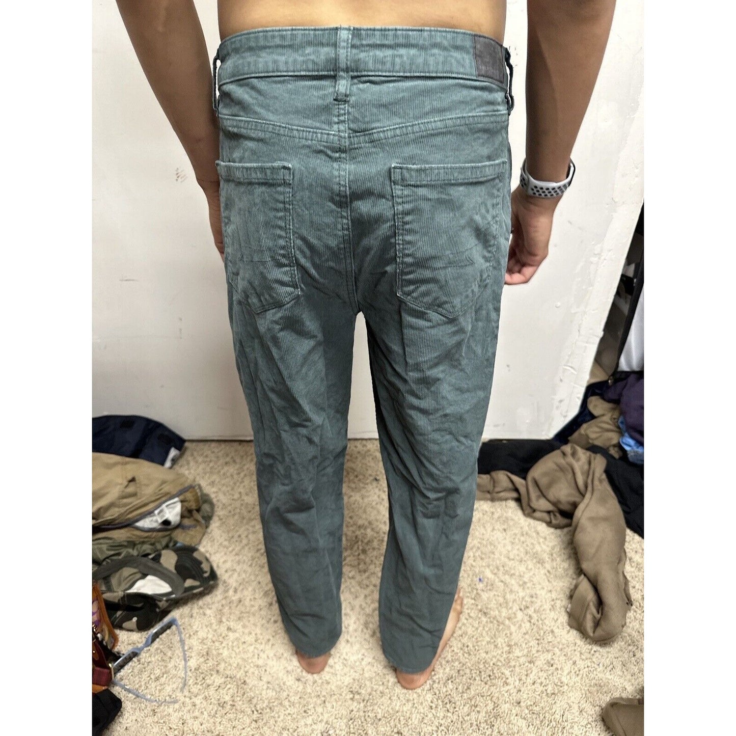American Eagle 90s Straight Pants Green Corduroy Women's Size 8 Reg Mom Straight